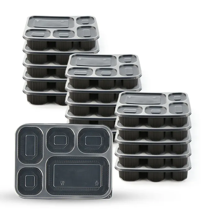 ڈسپوزایبل کھانے کے کنٹینرز نکالیں۔